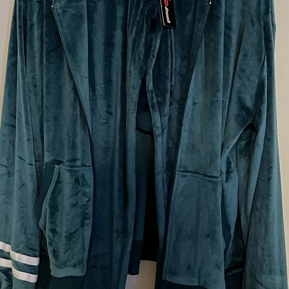 Hotouch, green velour tracksuit, size XL